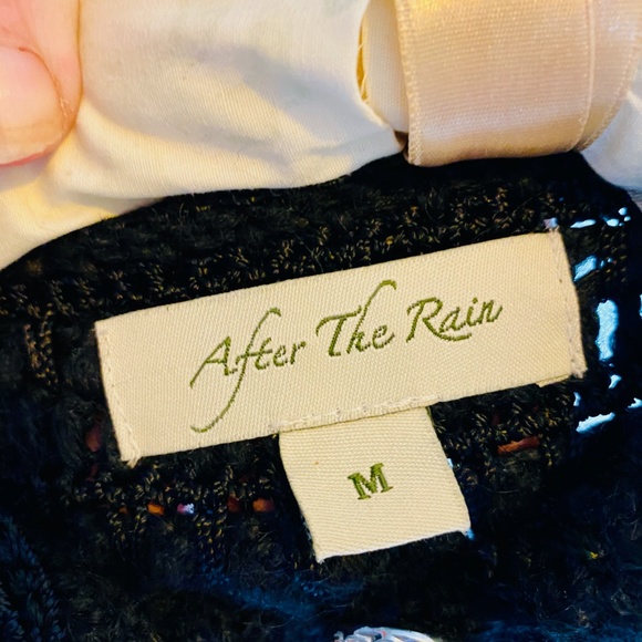 Black Knit Crop Cardigan with crystal button. - Picture 3 of 5